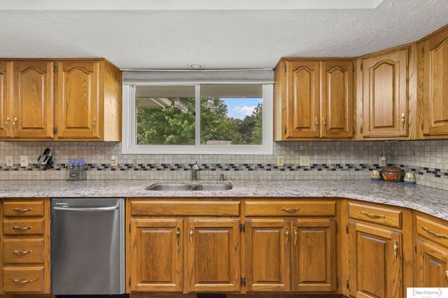 7001 S 45Th Street, Lincoln, NE 68516