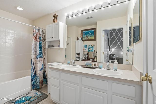 3210 CLIMBING IVY Trail, Jacksonville, FL 32216