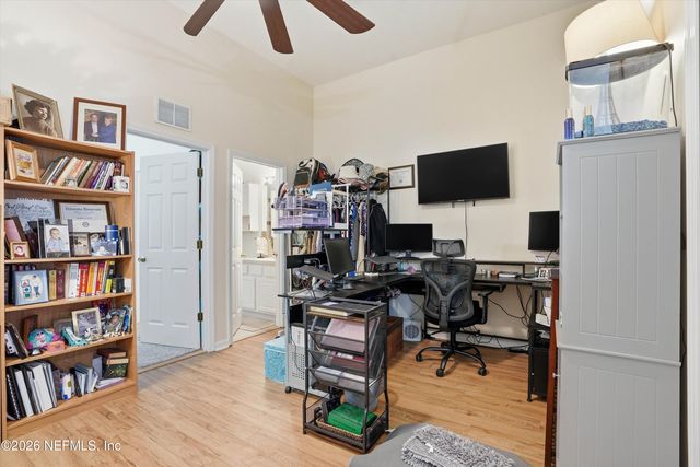 3210 CLIMBING IVY Trail, Jacksonville, FL 32216