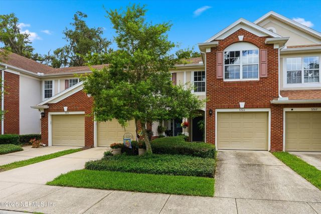 3210 CLIMBING IVY Trail, Jacksonville, FL 32216