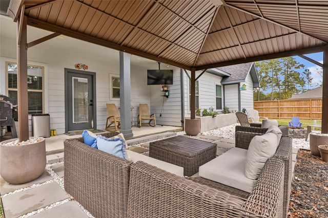 1103 Four Fountains Street, Roman Forest, TX 77357