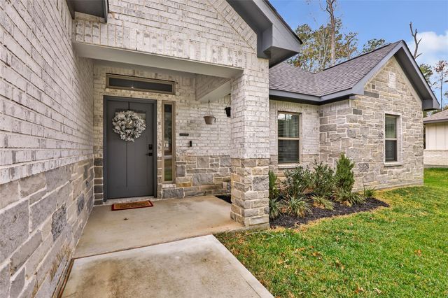 1103 Four Fountains Street, Roman Forest, TX 77357