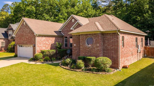 2908 Mossy Creek Drive, Little Rock, AR 72211