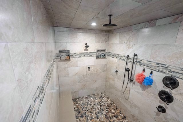 290 Barton Road, Maypearl, TX 76064