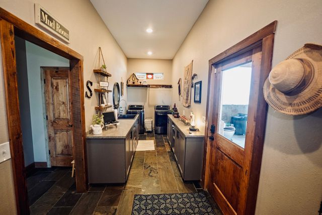 290 Barton Road, Maypearl, TX 76064