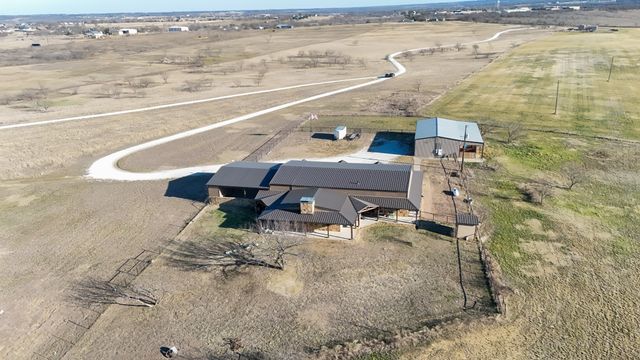 290 Barton Road, Maypearl, TX 76064