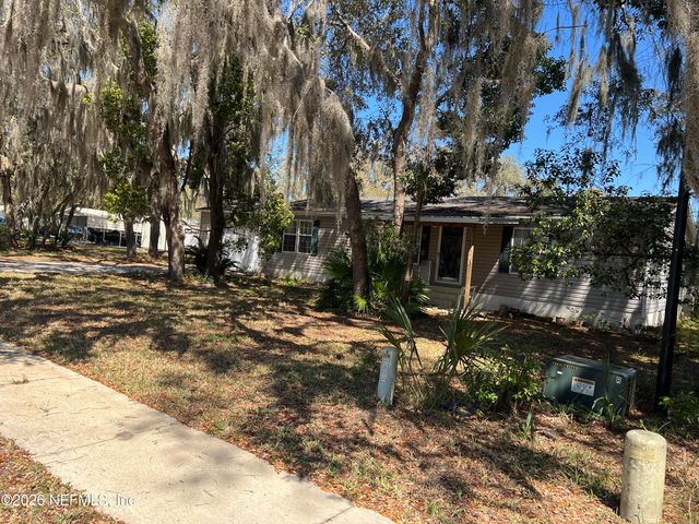 223 OAK RIDGE Drive, Welaka, FL 32193