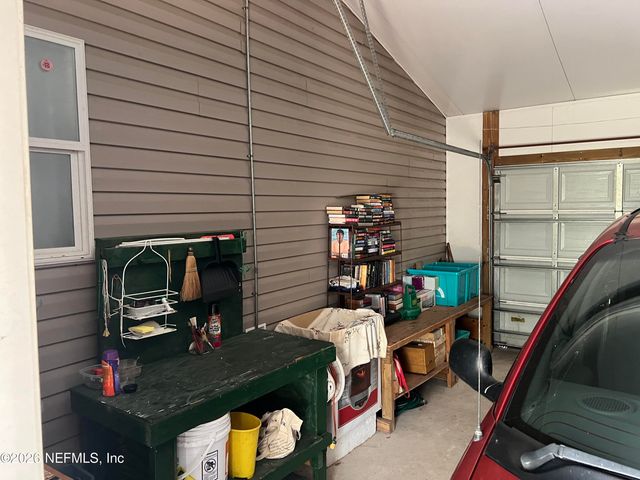 223 OAK RIDGE Drive, Welaka, FL 32193