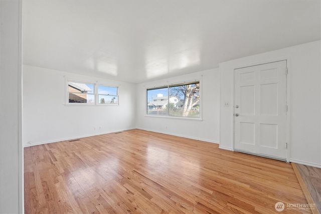 129 G Street SE, Ephrata, WA 98823