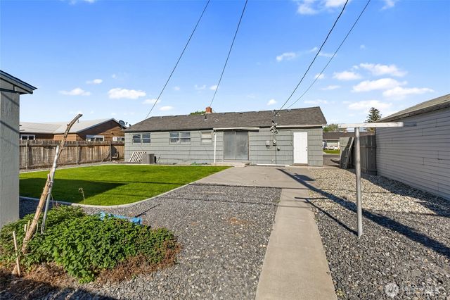 129 G Street SE, Ephrata, WA 98823