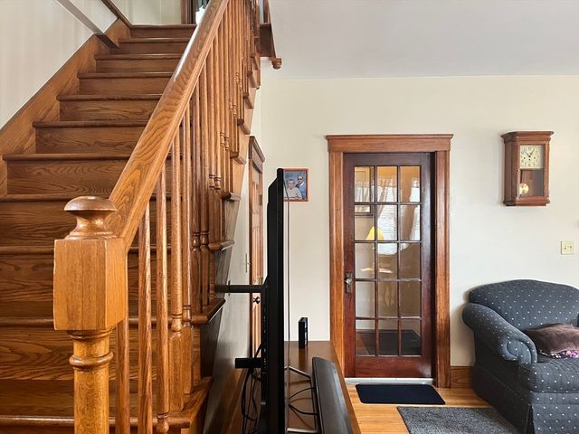 49 Farnham St, Fall River, MA 02720