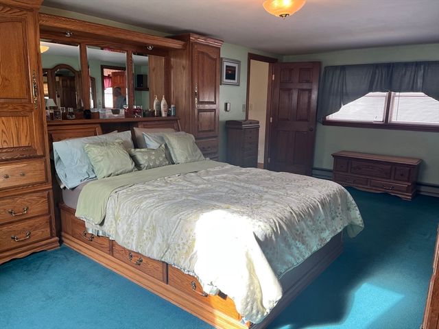 49 Farnham St, Fall River, MA 02720