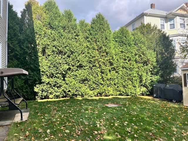 49 Farnham St, Fall River, MA 02720