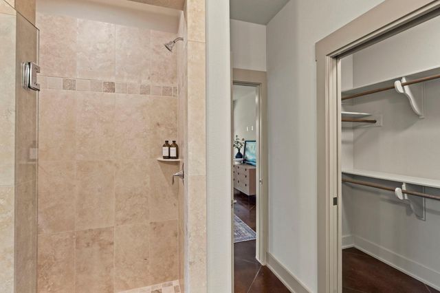112 Twin Creek CIR, Dripping Springs, TX 78620