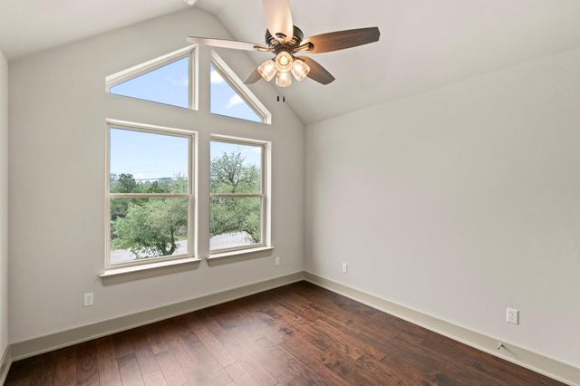 112 Twin Creek CIR, Dripping Springs, TX 78620