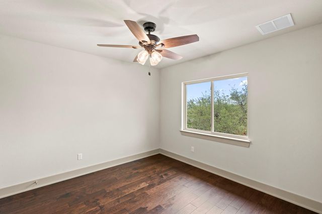 112 Twin Creek CIR, Dripping Springs, TX 78620