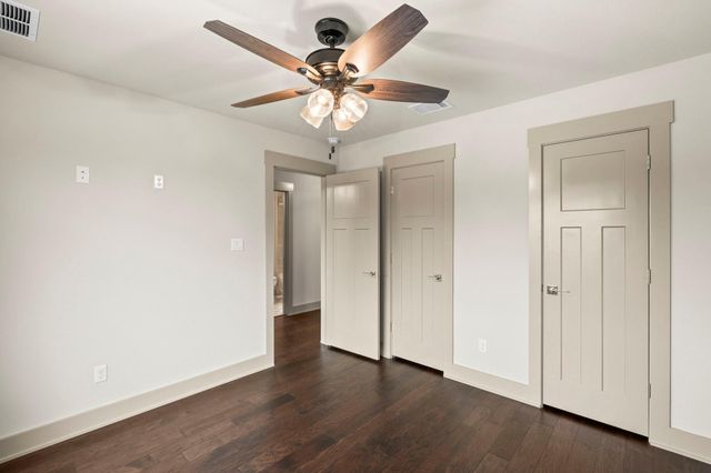 112 Twin Creek CIR, Dripping Springs, TX 78620