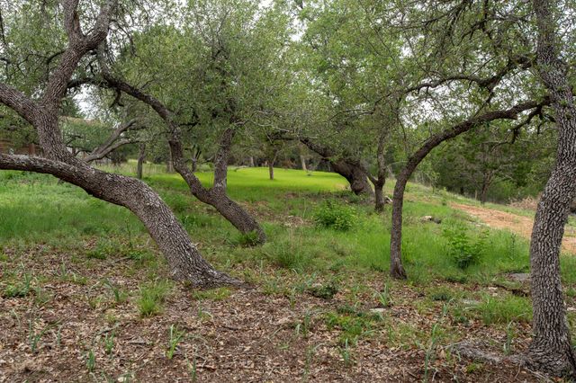 112 Twin Creek CIR, Dripping Springs, TX 78620
