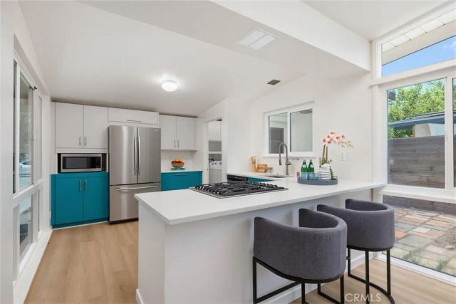 271 Greentree, Upland, CA 91786