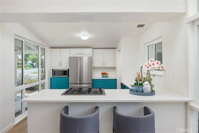 271 Greentree, Upland, CA 91786
