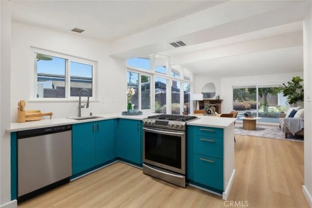 271 Greentree, Upland, CA 91786