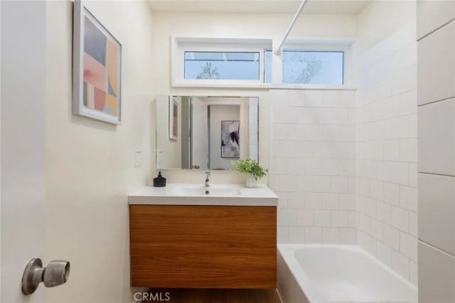 271 Greentree, Upland, CA 91786