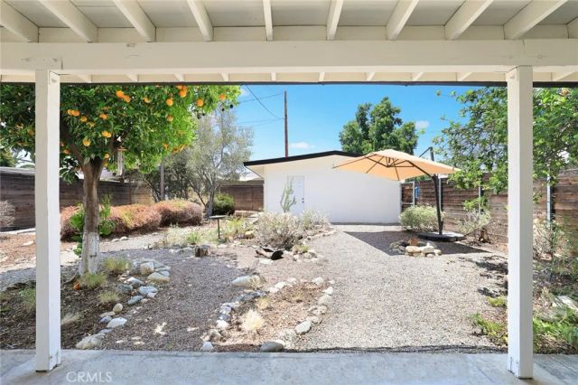 271 Greentree, Upland, CA 91786