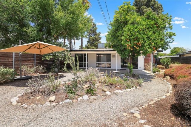 271 Greentree, Upland, CA 91786