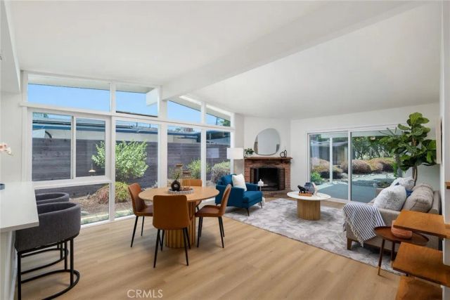 271 Greentree, Upland, CA 91786
