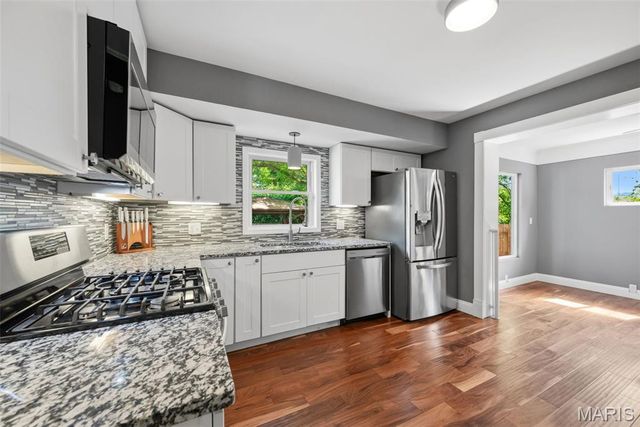 12447 Big Bend Road, Kirkwood, MO 63122