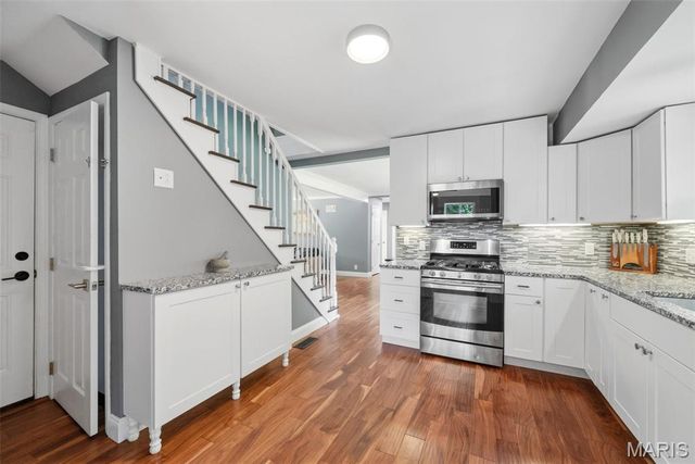 12447 Big Bend Road, Kirkwood, MO 63122