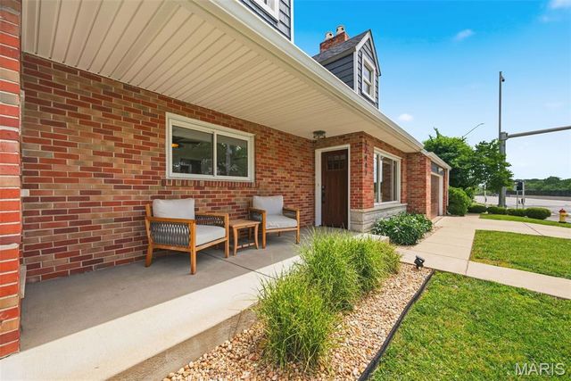 12447 Big Bend Road, Kirkwood, MO 63122