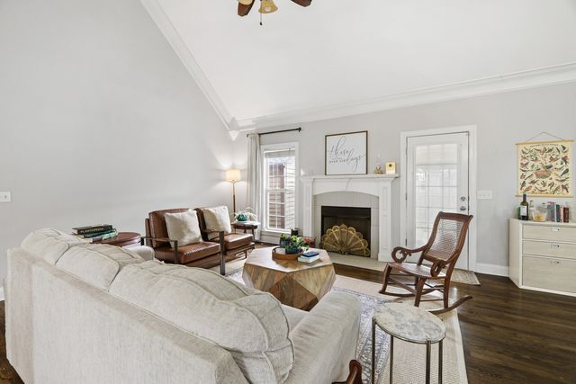 5135 Green Acres Ln, Murfreesboro, TN 37129