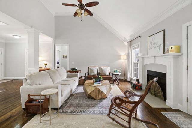 5135 Green Acres Ln, Murfreesboro, TN 37129