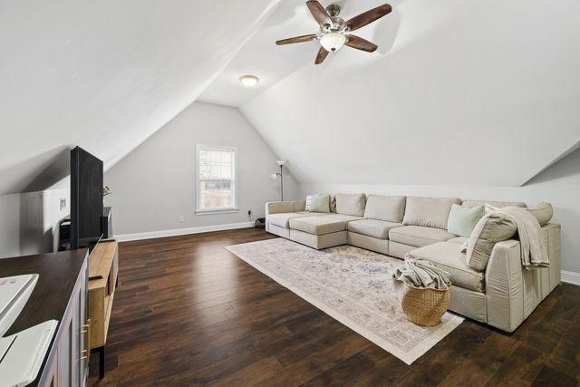 5135 Green Acres Ln, Murfreesboro, TN 37129