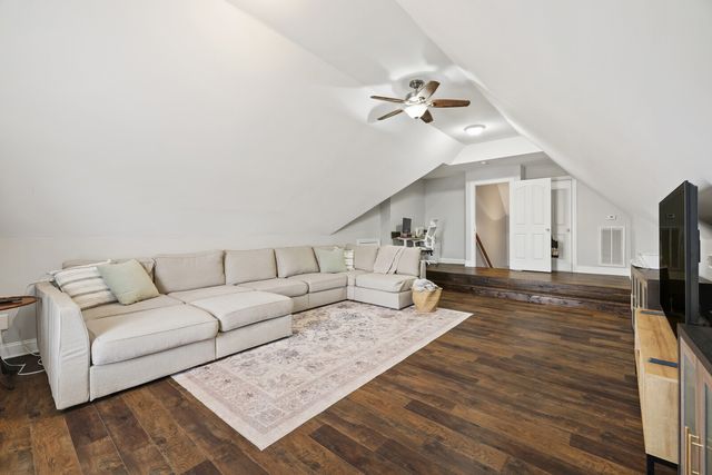 5135 Green Acres Ln, Murfreesboro, TN 37129