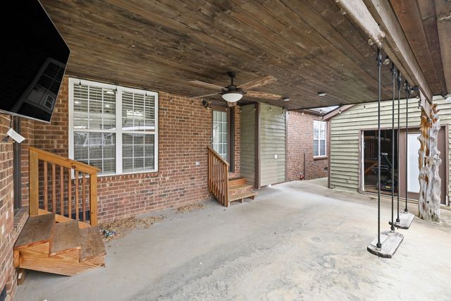 5135 Green Acres Ln, Murfreesboro, TN 37129