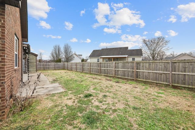 5135 Green Acres Ln, Murfreesboro, TN 37129