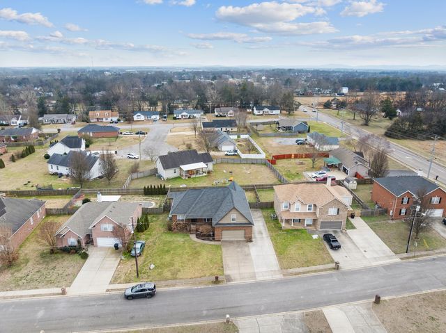 5135 Green Acres Ln, Murfreesboro, TN 37129