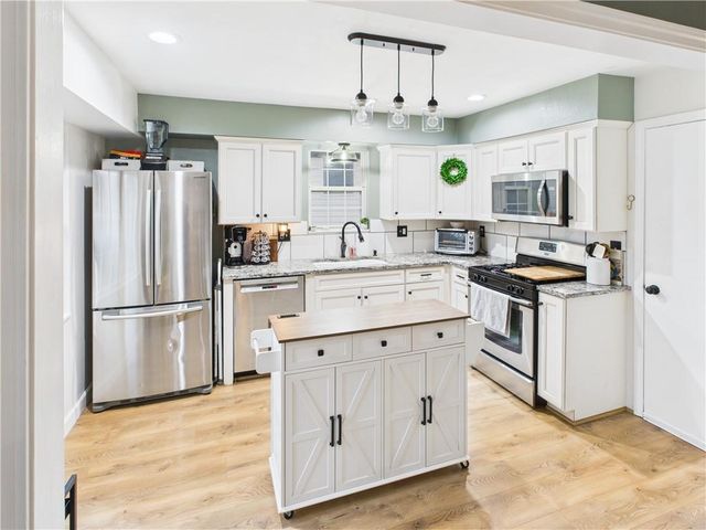 317 Jones Avenue, Warrensburg, MO 64093