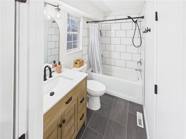 317 Jones Avenue, Warrensburg, MO 64093