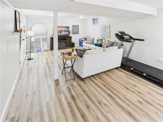 317 Jones Avenue, Warrensburg, MO 64093