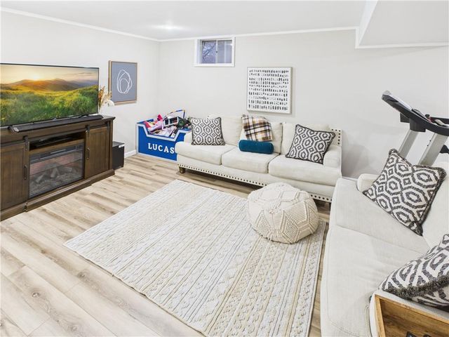 317 Jones Avenue, Warrensburg, MO 64093