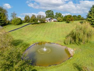 233 Waitsboro Landing, Bronston, KY 42518