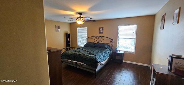 8318 S Hunnic Drive, Tucson, AZ 85747