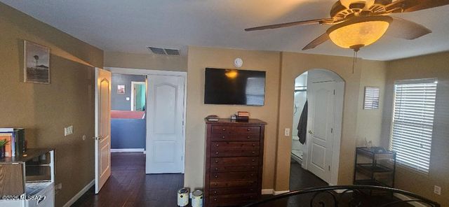 8318 S Hunnic Drive, Tucson, AZ 85747