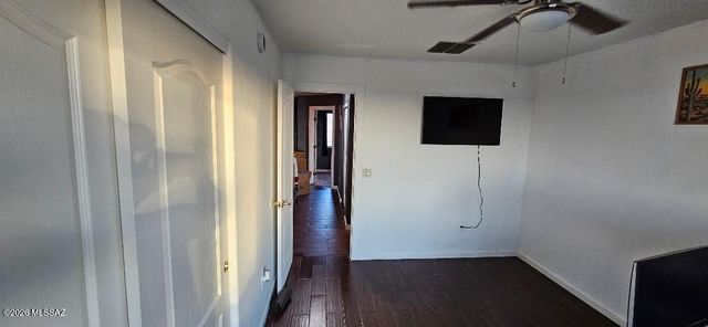 8318 S Hunnic Drive, Tucson, AZ 85747