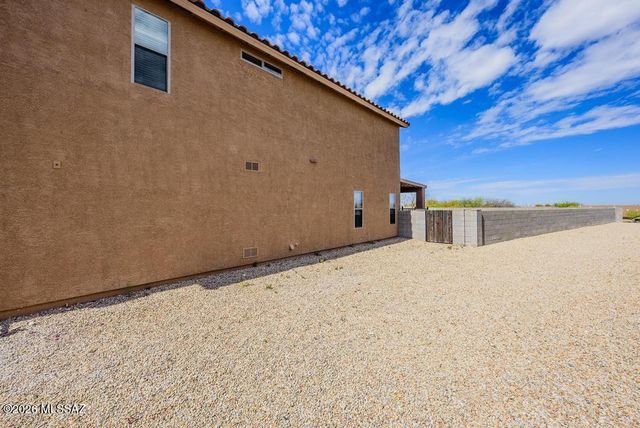 8318 S Hunnic Drive, Tucson, AZ 85747