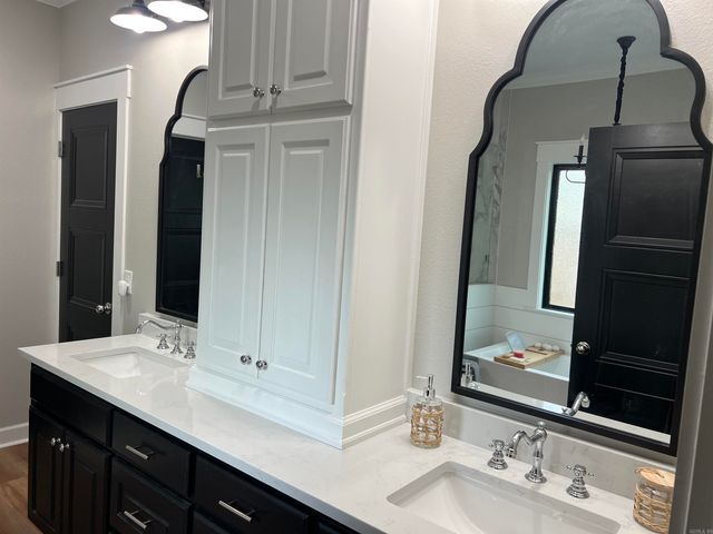 123 Carriage Court, White Hall, AR 71602