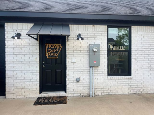 123 Carriage Court, White Hall, AR 71602